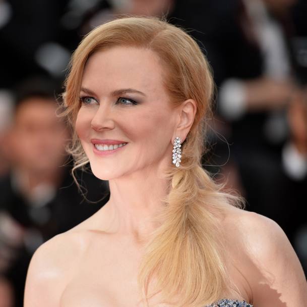 Cannes, 2014. Nicole Kidman biondissima, capelli lunghi, sguardo intenso, magnetico, quello tipico delle star di Hollywood sul tetto del mondo. (foto LaPresse)